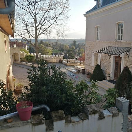 L'Annexe Du Chateau De Saint Genix Exteriér fotografie