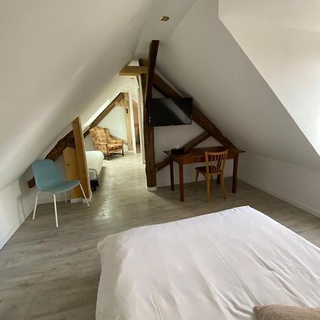 L'Annexe Du Chateau De Saint Genix Exteriér fotografie