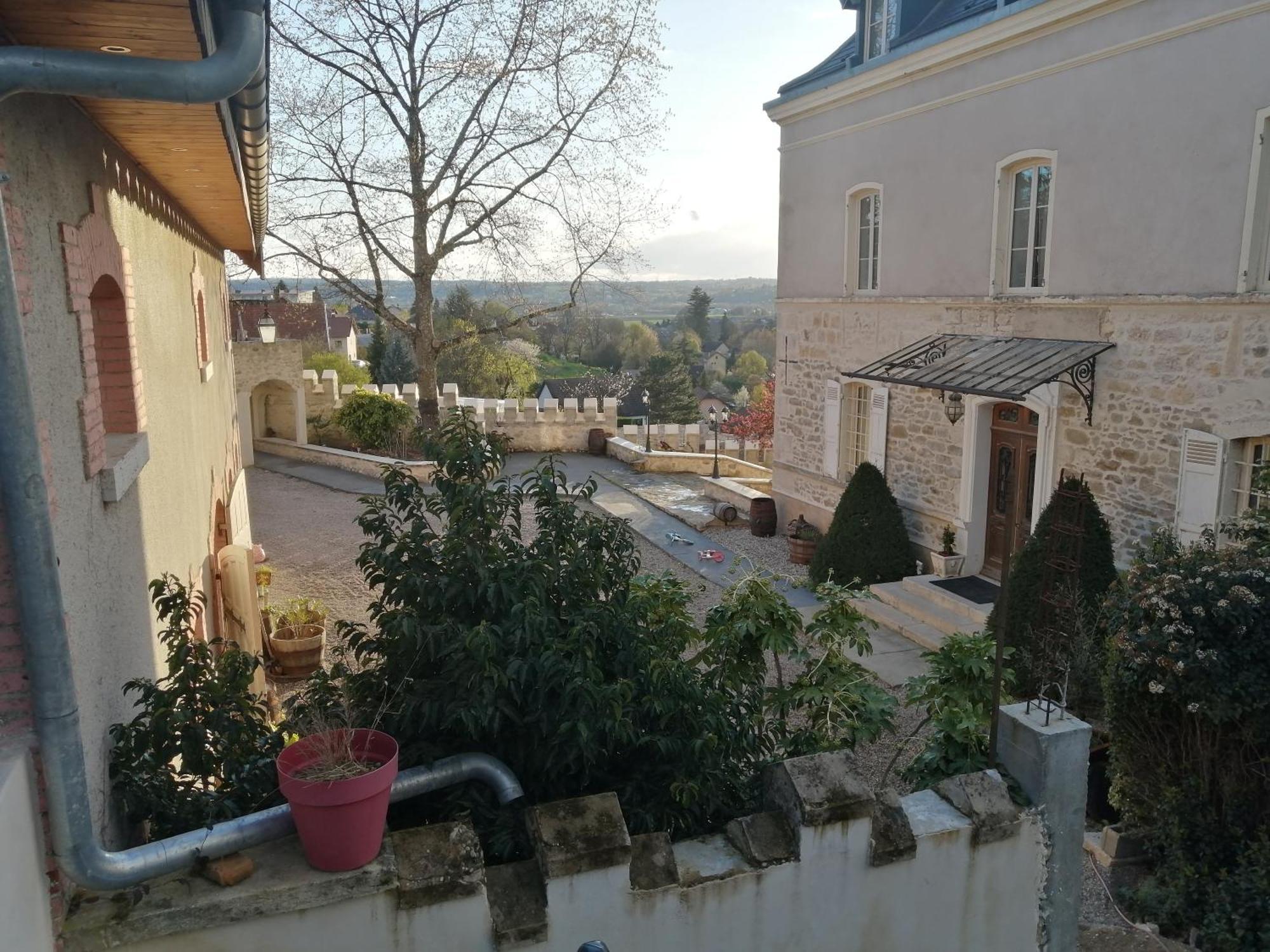 L'Annexe Du Chateau De Saint Genix Exteriér fotografie